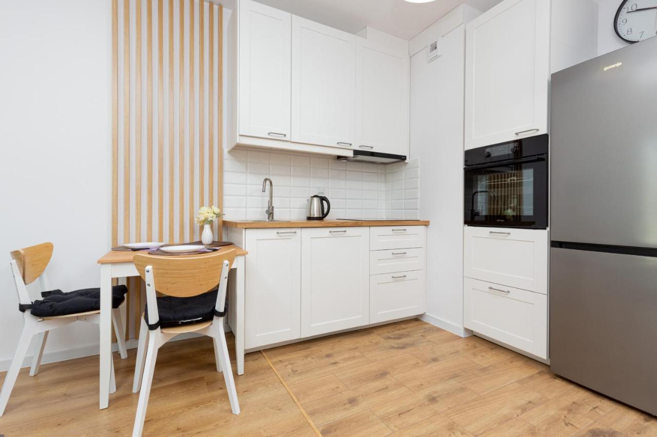 Forum Wola Jana Kazimierza Apartment By Noclegi Renters Varşovia Exterior foto